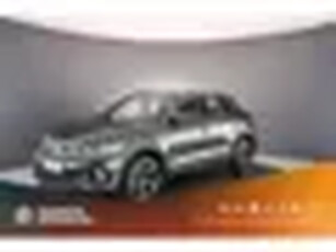 Volkswagen T-Roc R-Line 1.5 TSI 150pk DSG Automaat Trekhaak, Adaptive cruise control, Achteruitrijca