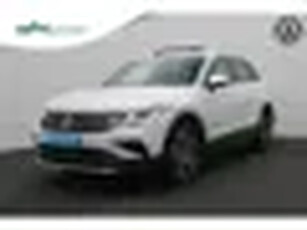 Volkswagen Tiguan 1.4 TSI 245PK DSG eHybrid Elegance Pano Trekhaak IQ Light Camera Navi