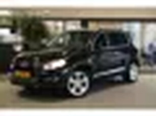 Volkswagen Tiguan 1.4 TSI R-Line Edition Cruise PDC Climate Stoelverwarming Trekhaak