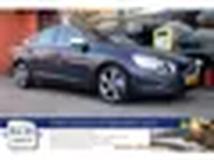 Volvo S60 T3 150 pk R-Design, Navi, Bluetooth, 18 inch, Trekhaak