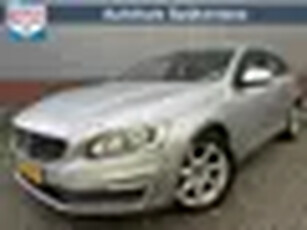 Volvo V60 1.6 T3 Momentum Trekhaak Goed Onderhouden