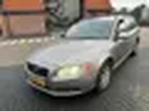 Volvo V70 2.5T Momentum Automaat Telefoon Leer Navi Stoelverwarming Cruise Clima PDC Regensensor Ori