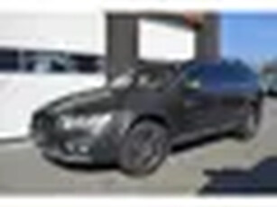 Volvo XC70 2.0 T5 FWD Momentum Schuifdak, Leder, Camera