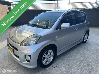 Te Koop Daihatsu Sirion 2 1.3-16V-SPORT-NW APK