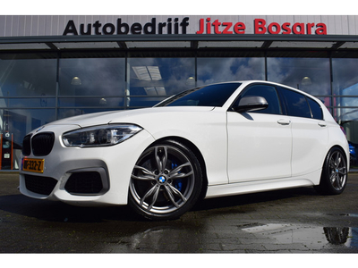 BMW 1-serie M135i 320pk Automaat M-Sport High Executive LED | Harman/Kardon | Alcantara | Full Map Navi | Volledig Onderhouden!!