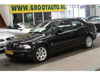 BMW 3 Serie 318i Executive Airco, Cruise control, Elektrisch schuif-/kanteldak