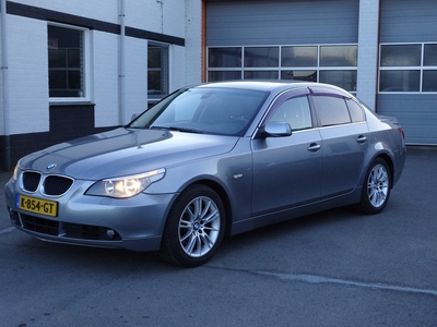 BMW 5 Serie 525i Executive Automatische airco, licht metalen velgen, cruise controle, navigatie, parkeersensoren, lederen bekleding, enz.