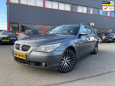 BMW 5-serie Touring 525i High Executive / NAVI / CRUISE / HEAD UP / SP VELGEN / PANO