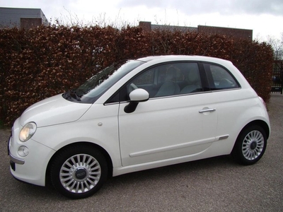 Fiat 500 Automaat € 4750 4 Cil . (bj 2008)