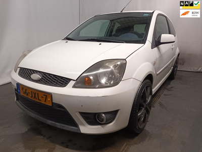 Ford Fiesta 2.0-16V ST - Verbruikt Olie