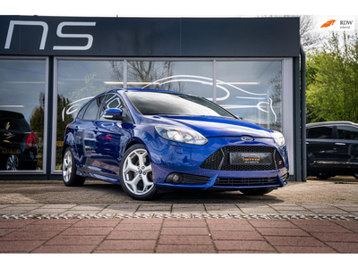 Ford FOCUS 2.0 EcoBoost ST-3|Leder|Climate|Cruise|Stuurwielbediening|Stoelverw