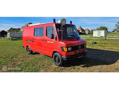 Mercedes 310 benzine 1988 Brandweer - Camper hoog dak!