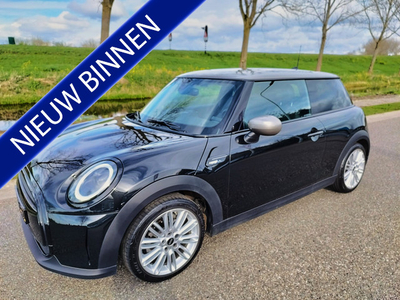 MINI Mini 1.5 Cooper Camden Go Edition ** 6.968 KM ** LEDER ** NAVI ** AUT. **