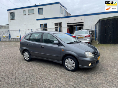 Nissan Almera Tino 1.8 Acenta