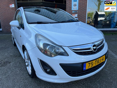 Opel Corsa 1.4-16V Color Edition