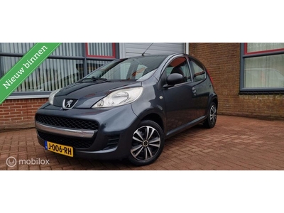 Peugeot 107 1.0-12V XS