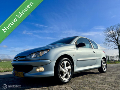 Peugeot 206 1.4-16V XS, BJ 2004, Airco, APK, Lage km, Zuinig