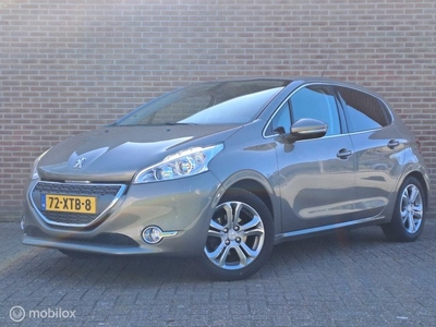 Peugeot 208 1.2 VTi Allure/NW DISTRIBUTIERIEM!