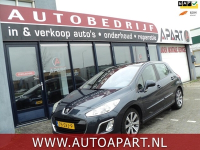 Peugeot 308 1.6 THP navi pdc Panoramadak bj2012