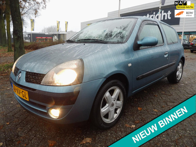 Renault Clio 1.2-16V Privilège Comfort AIRCO