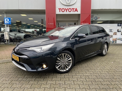 TOYOTA AVENSIS 1.8 VVT-i Touring Sports Dynamic | Panoramadak | Trekhaak | navi