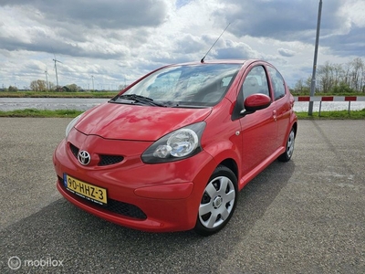 Toyota Aygo 1.0-12V +, 1eigenaar, Nw apk , Automaat !!