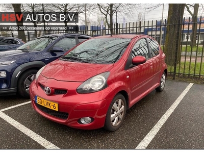 Toyota Aygo 1.0-12V Aspiration Red airco org NL 2010