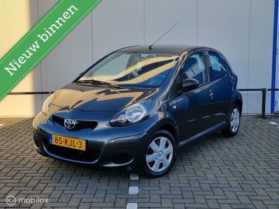 Toyota Aygo 1.0-12V Comfort 165DKM! Airco!