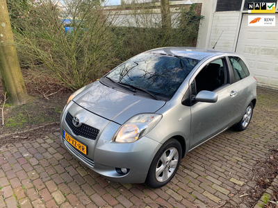 Toyota Yaris 1.3 VVTi Luna airco apk 11 24