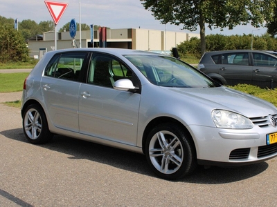 Volkswagen Golf 1.6i 5-DEURS OPTIVE 4-uitv/AIRCO/NAVIGATIE/LM-VELGEN/ISOFIX/2eEIGENAAR/NAP/nweAPK/4 NIEUWE BANDEN+DISTRIBUTIERIEM