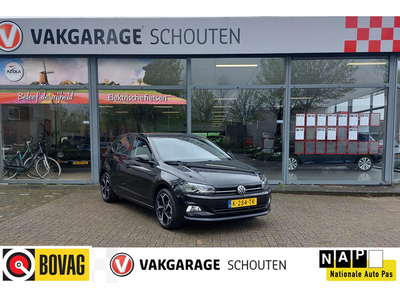 Volkswagen Polo 1.0 TSI Comfortline Business, Apple, Trekhaak, PDC