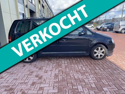 Volkswagen Touran 2.0 TDI Business / 1E EIGENAAR / AUTOMAAT / NAVIGATIE / WEINIG KM NAP!!!