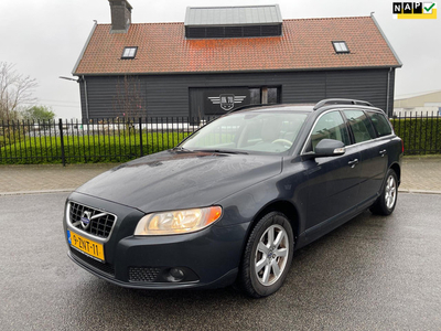 Volvo V70 2.0 D3 MOMENTUM AIRCO/ECC LEER