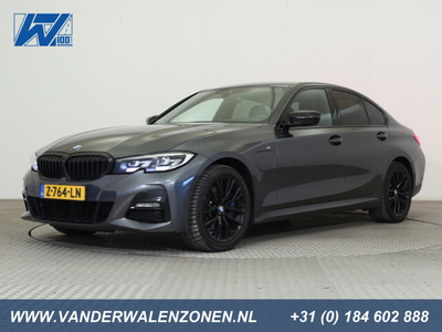 BMW 3 Serie330e eDrive 252pk Steptronic M Sport Edition ECC NAVI LED 1/2ZWART.SPORT.LEDER/A