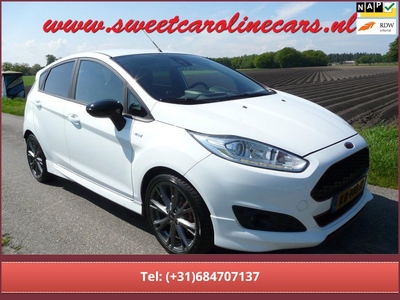 Ford Fiesta 1.0 Eco Boost ST Line 2016, Apk Mei 2025, speciale uitvoering, vele opties, mooie auto, Zien is kopen!!