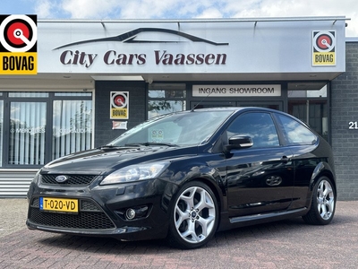 Ford Focus 2.5-20V ST 226 pk keyless entry climate ctr xenon pdc achter lmv 18 inch dealer onderhouden