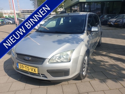 Ford FOCUS Wagon 1.6-16V Trend