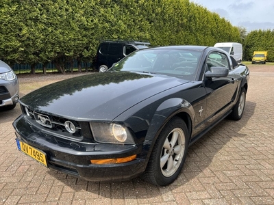 Ford USA Mustang 4.0 V6 Coupé Aut.