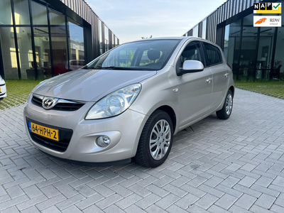 Hyundai I20 1.2i DynamicVersion Airco Elek pakket NL Auto NAP