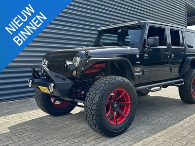 Jeep Wrangler unlimited sahara Verhoogd SHOWCAR