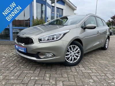 Kia cee'd Sportswagon 1.6 GDI Business Pack | Navigatie, Parkeersensoren en Camera, Cruise & Climate Control, zeer luxe!