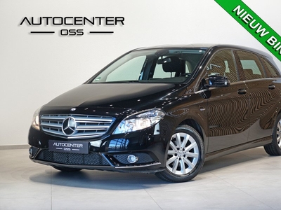 Mercedes-Benz B-Klasse 180 Automaat ✅ NAVI ✅ CAMERA ✅ CRUISE ✅ AUT.AIRCO / ECC ✅ HOGE INSTAP