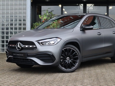 Mercedes-Benz GLA 250 e | AMG-Line, Carbon interieur, Night-pakket, Panoramadak, Stoelverwarming, Spoorpakket, Apple Carplay, Achteruitrijcamera