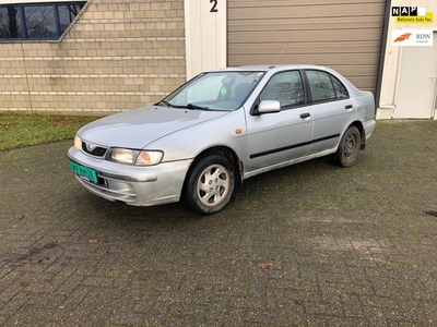 NISSAN ALMERA 1.4 AIRCO/CLIMA 5 DEURS SEDAN CRYSTAL