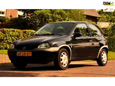 Opel Corsa 1.2i-16V Onyx MET O.A. ELEC. RAMEN, TREKHAAK, AIRBAGS EN MEER!