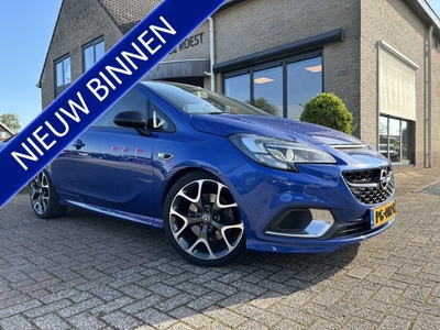 Opel Corsa 3DRS 1.6 Turbo OPC Recaro stoelen / All-Seasons