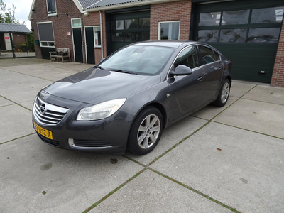 Opel Insignia 1.8 Business