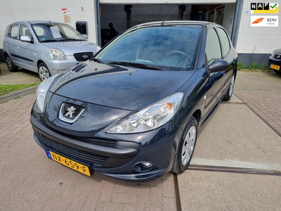 Peugeot 206 + 1.4 Urban Move