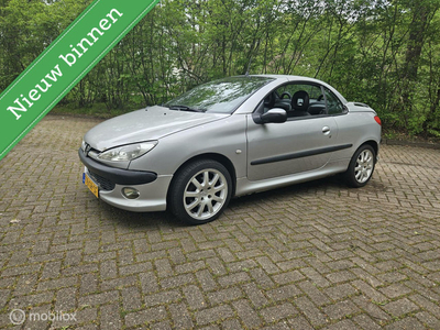 Peugeot 206 CC 2.0-16V