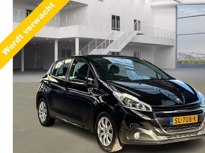 Peugeot 208 1.2 PT Blue Lion, NAP! Navigatie! Park Sens! Zondag Dicht Maandag Open!